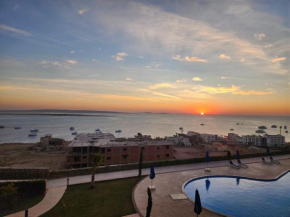 One bedroom in Island View